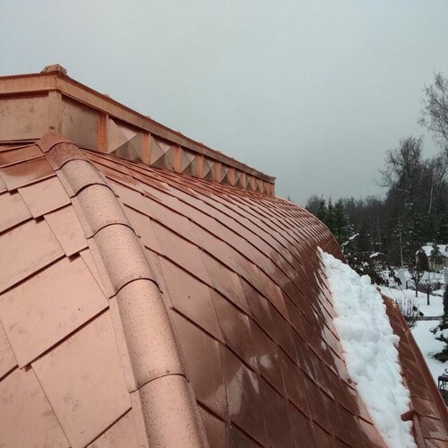 Медная ломаная крыша