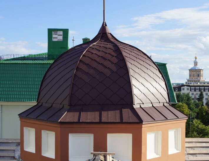 Монтаж каркасной купольной крыши