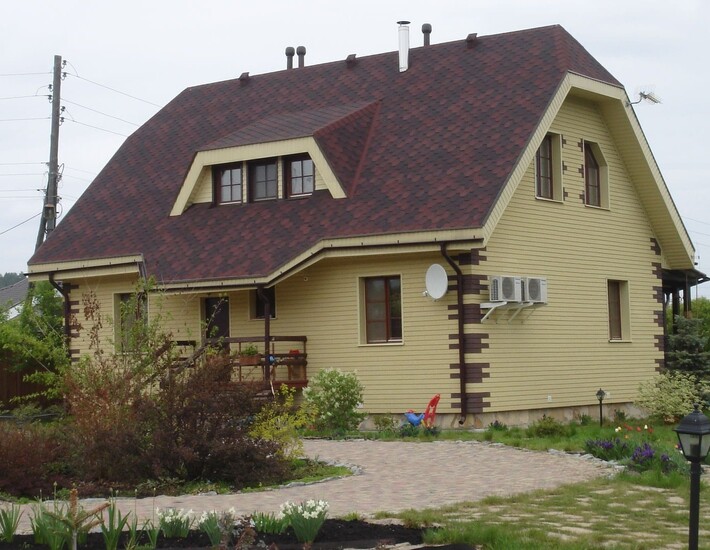 Сделать полувальмовую крышу