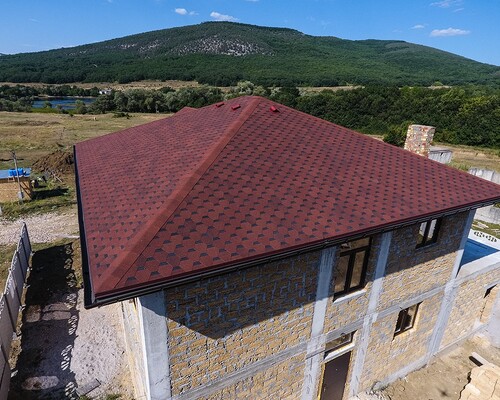 Шатровая крыша из мягкой кровли